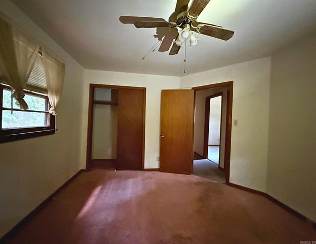 127 Algonquin Cir, Cherokee Village, AR 72529