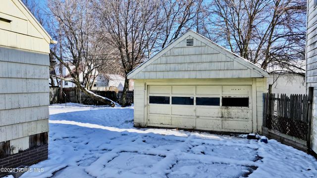 3308 Blackstone Drive, Toledo, OH 43608