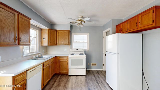 3308 Blackstone Drive, Toledo, OH 43608