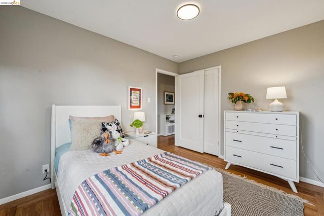 1427 Summit Rd, Berkeley, CA 94708