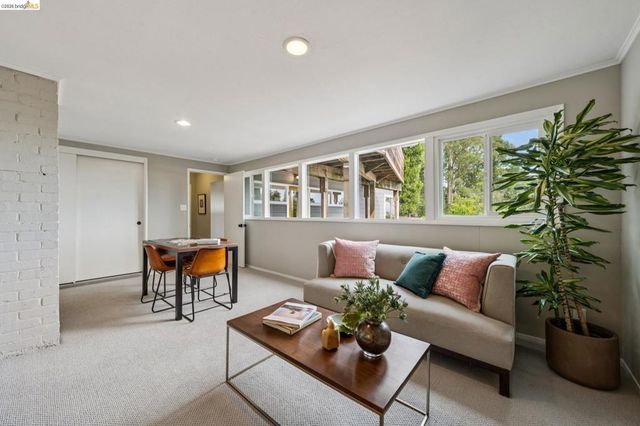 1427 Summit Rd, Berkeley, CA 94708