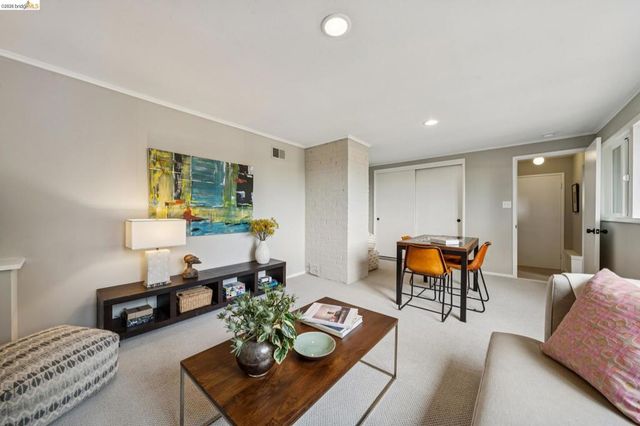 1427 Summit Rd, Berkeley, CA 94708