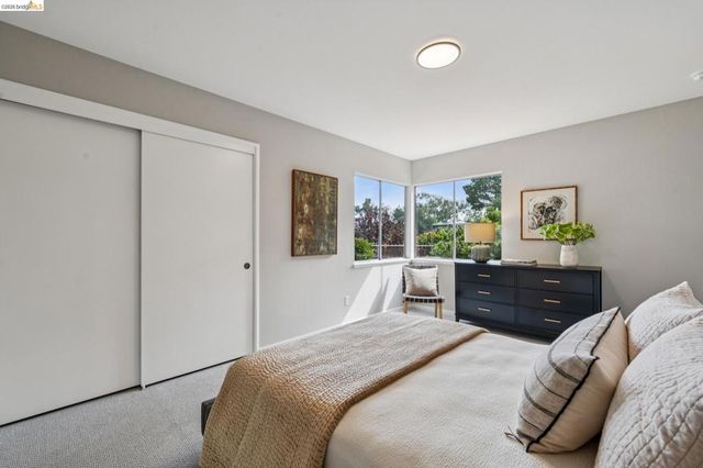 1427 Summit Rd, Berkeley, CA 94708