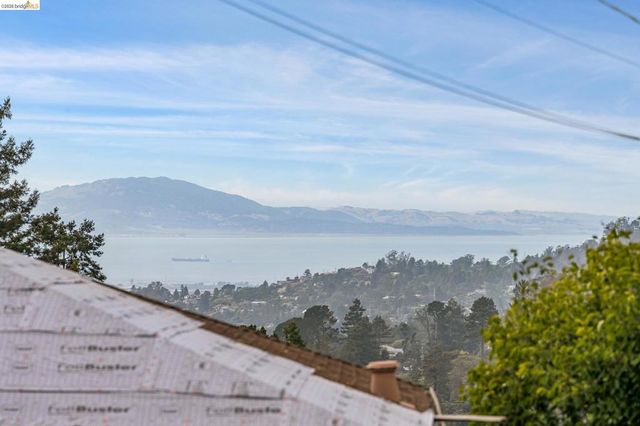 1427 Summit Rd, Berkeley, CA 94708