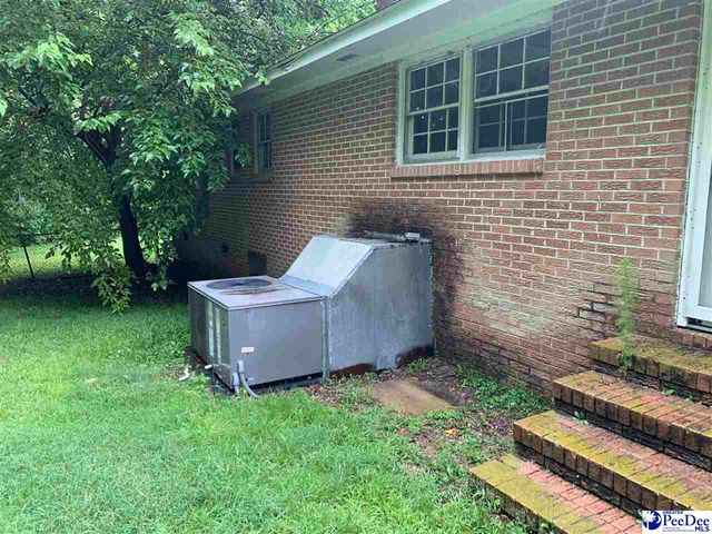 3508 E National Cemetary Rd, Florence, SC 29506