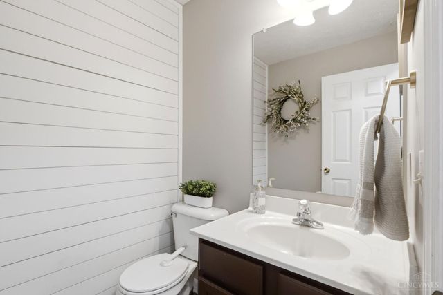 6859 Autumn Glen Drive, West Chester, OH 45069