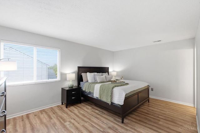 6859 Autumn Glen Drive, West Chester, OH 45069