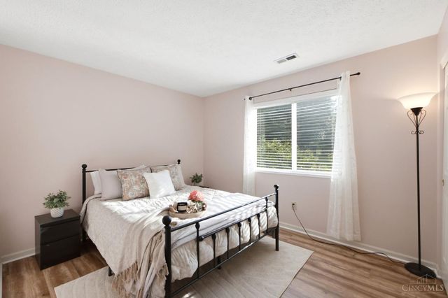 6859 Autumn Glen Drive, West Chester, OH 45069