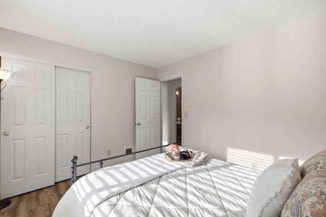 6859 Autumn Glen Drive, West Chester, OH 45069