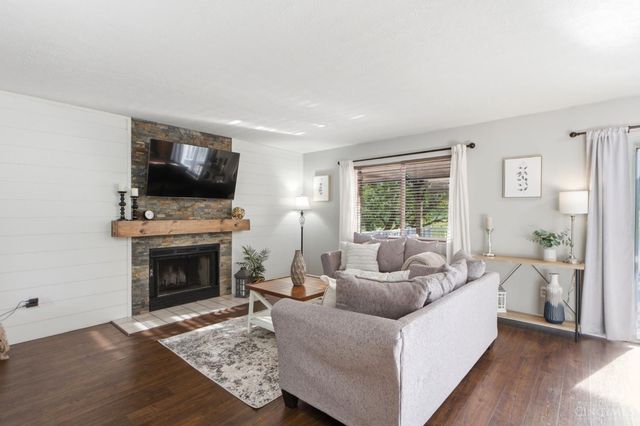 6859 Autumn Glen Drive, West Chester, OH 45069