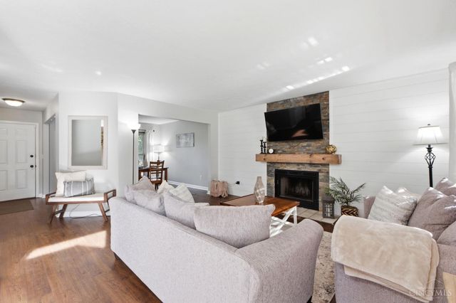 6859 Autumn Glen Drive, West Chester, OH 45069