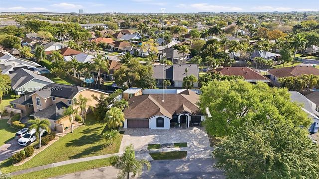 1010 SW 149th Ln, Sunrise, FL 33326