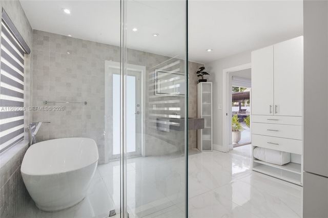 1010 SW 149th Ln, Sunrise, FL 33326