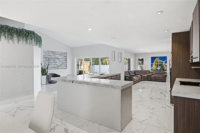 1010 SW 149th Ln, Sunrise, FL 33326