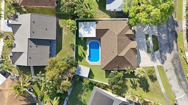 1010 SW 149th Ln, Sunrise, FL 33326