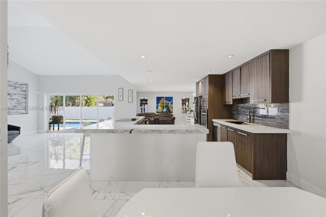 1010 SW 149th Ln, Sunrise, FL 33326