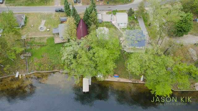 679 W Lincoln Avenue, White Cloud, MI 49349