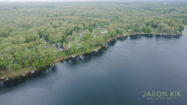 679 W Lincoln Avenue, White Cloud, MI 49349
