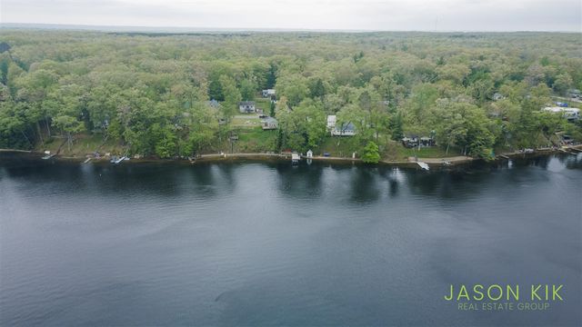 679 W Lincoln Avenue, White Cloud, MI 49349