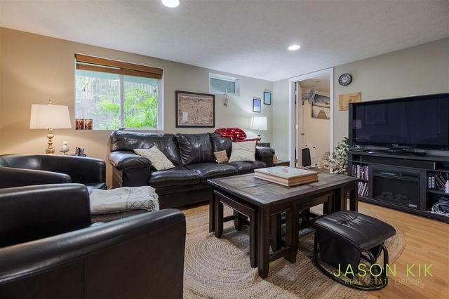 679 W Lincoln Avenue, White Cloud, MI 49349
