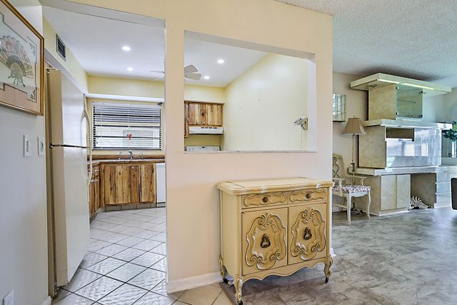 76 CAPRI B, Delray Beach, FL 33484