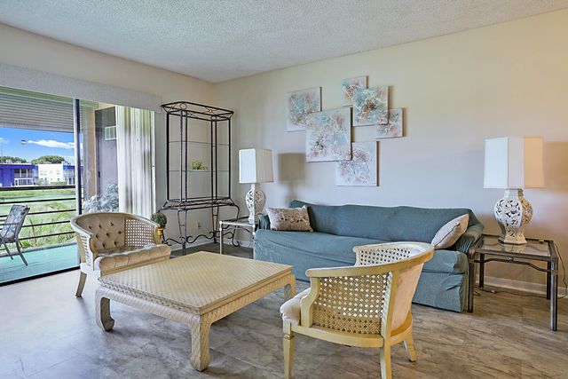 76 CAPRI B, Delray Beach, FL 33484