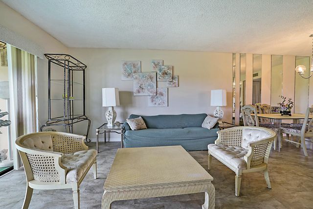 76 CAPRI B, Delray Beach, FL 33484