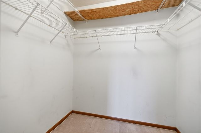 503 Clubhouse Dr, South Strabane, PA 15301