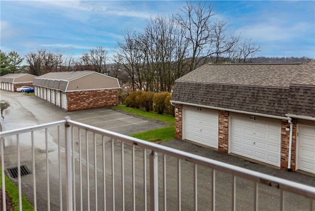 503 Clubhouse Dr, South Strabane, PA 15301