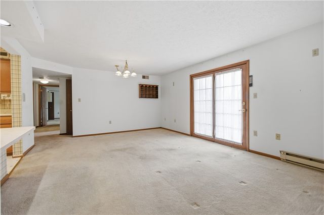 503 Clubhouse Dr, South Strabane, PA 15301