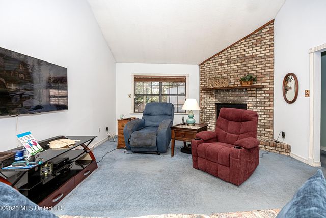 2713 N 6th Street, Ocean Springs, MS 39564