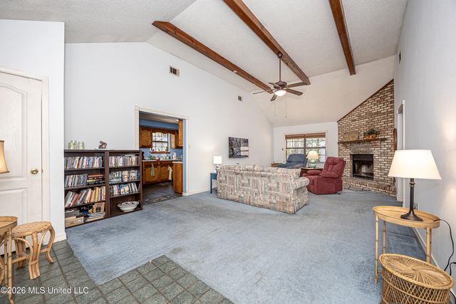 2713 N 6th Street, Ocean Springs, MS 39564