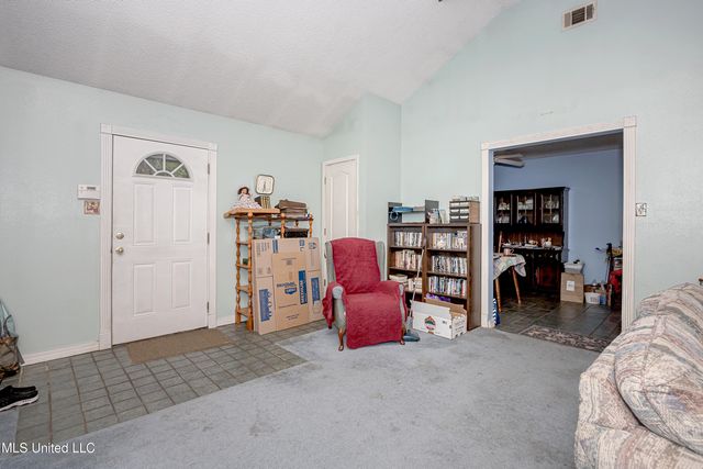 2713 N 6th Street, Ocean Springs, MS 39564