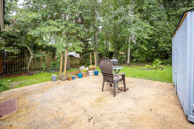2713 N 6th Street, Ocean Springs, MS 39564