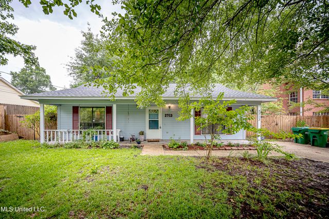 2713 N 6th Street, Ocean Springs, MS 39564