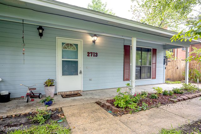 2713 N 6th Street, Ocean Springs, MS 39564