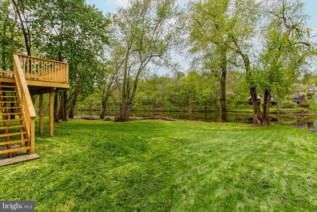 4972 SKIPPACK PIKE, Schwenksville, PA 19473