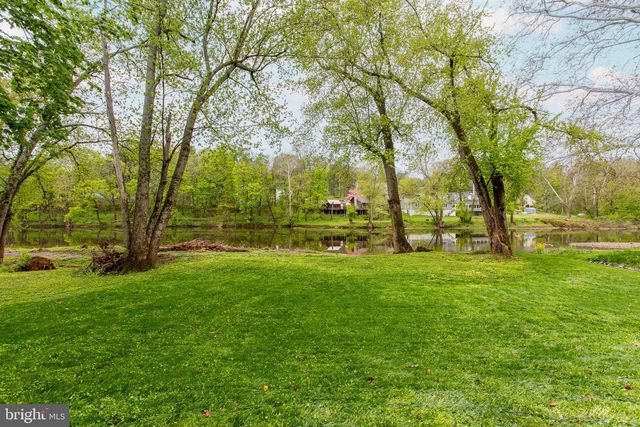4972 SKIPPACK PIKE, Schwenksville, PA 19473