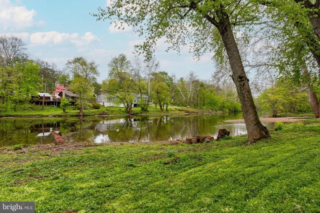 4972 SKIPPACK PIKE, Schwenksville, PA 19473