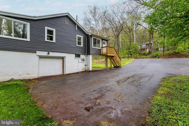 4972 SKIPPACK PIKE, Schwenksville, PA 19473