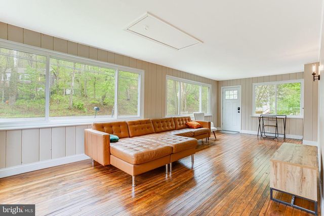 4972 SKIPPACK PIKE, Schwenksville, PA 19473