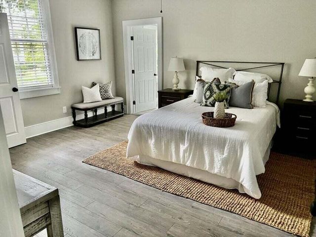 207 W Carolina Avenue, Summerville, SC 29483