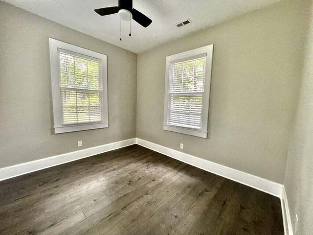 207 W Carolina Avenue, Summerville, SC 29483