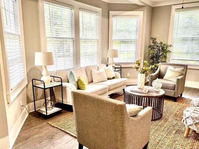 207 W Carolina Avenue, Summerville, SC 29483