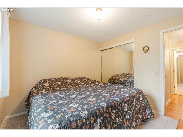 1225 Se JACQUELIN Dr, Hillsboro, OR 97123