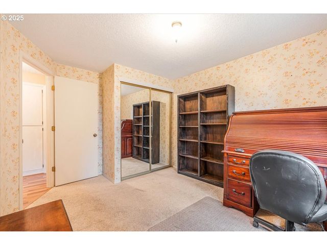 1225 Se JACQUELIN Dr, Hillsboro, OR 97123