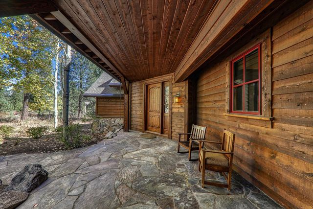 8250 Lahontan Drive, Truckee, CA 96161