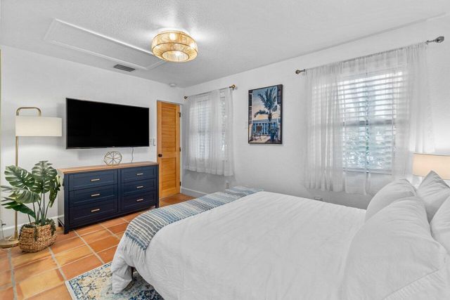 1911 Parker Avenue, West Palm Beach, FL 33401