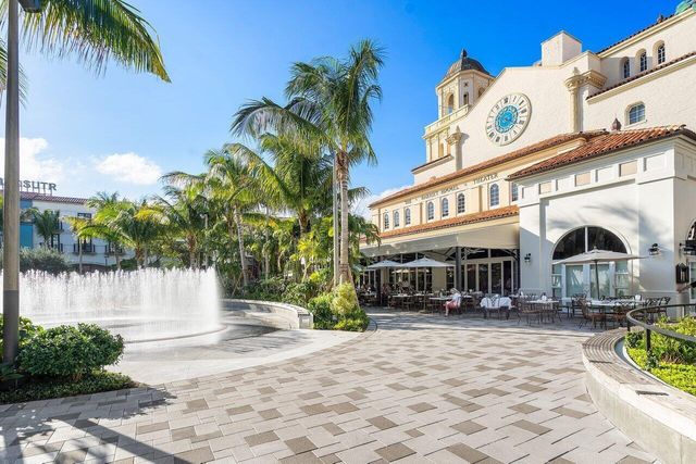 1911 Parker Avenue, West Palm Beach, FL 33401