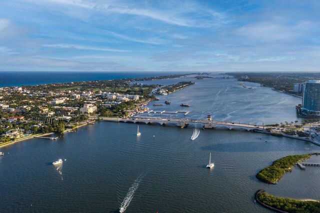 1911 Parker Avenue, West Palm Beach, FL 33401